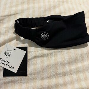 Senita Athletics black Headband